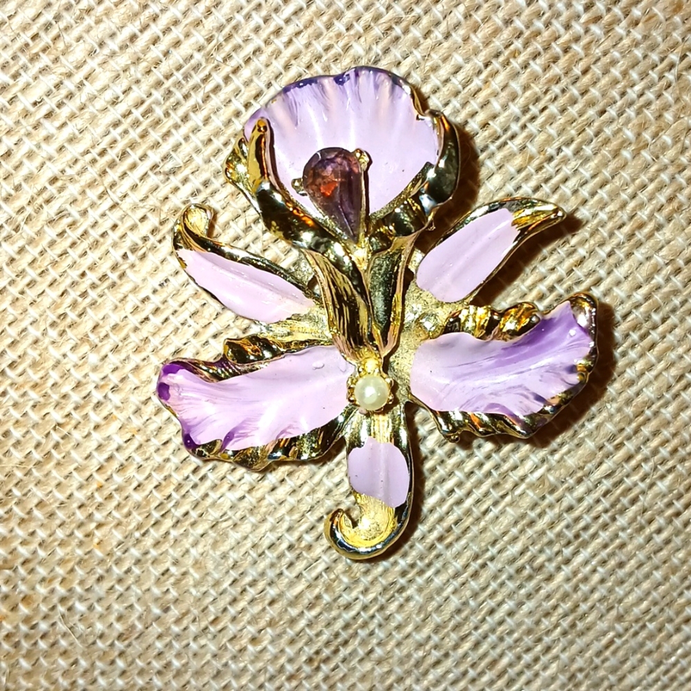 Lilac Tone Purple Painted Iris Statement Brooch Vintage